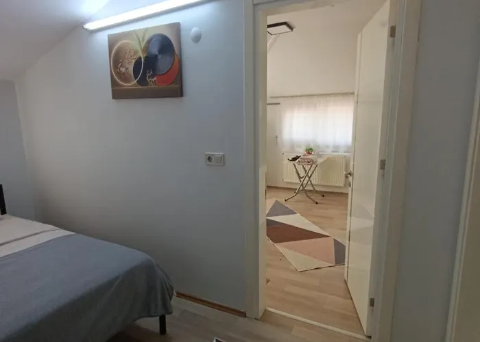 Zeytin Apart, 10 * Eskiomerler